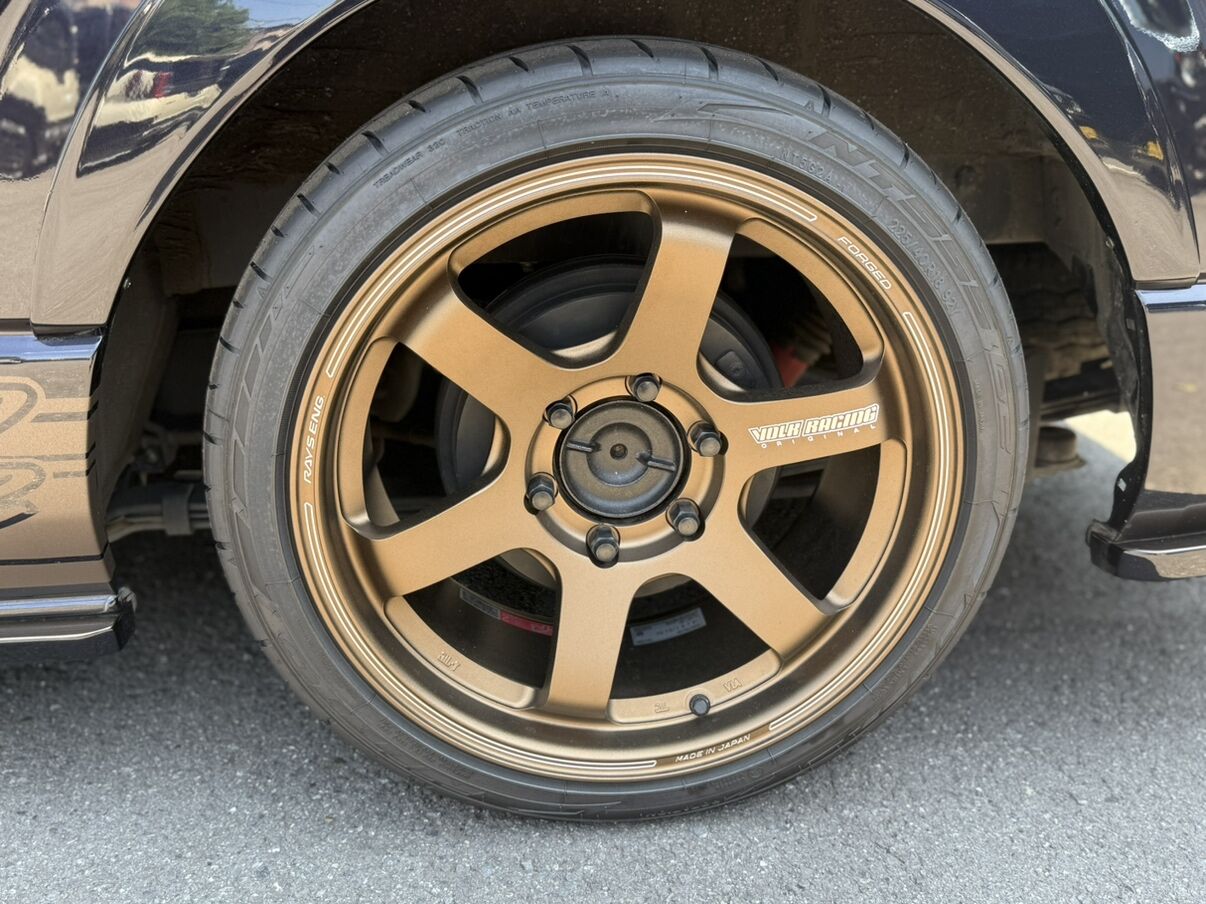レクサスLS500h　エグゼクティブ