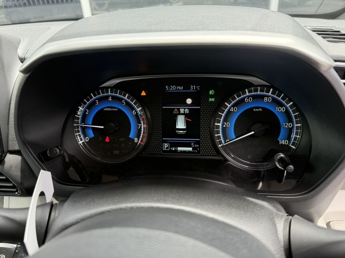 レクサスLS500h　エグゼクティブ